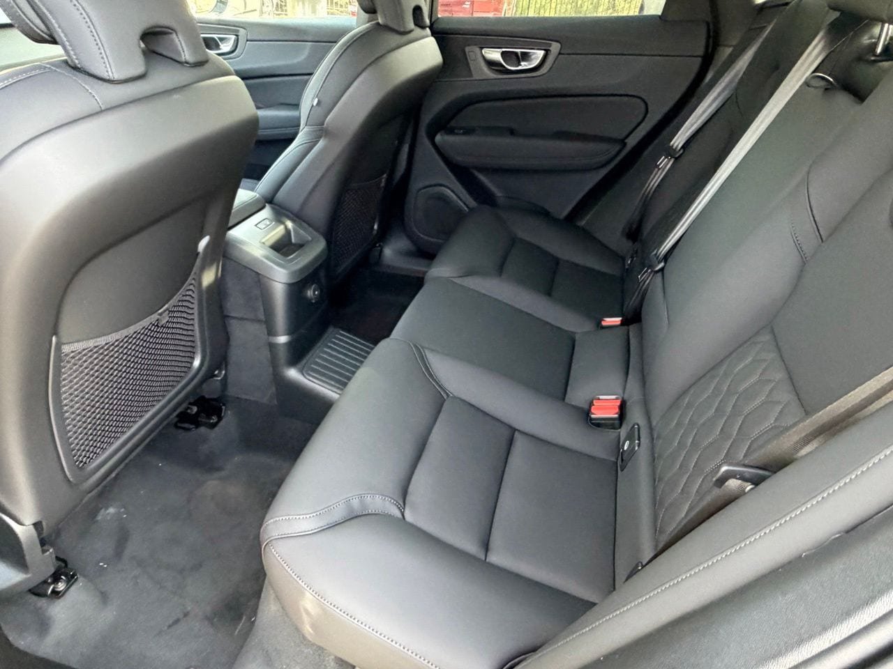 New 2026 Volvo XC60 T8 Plus w/ Protection Package Premier AWD/4WD image 20