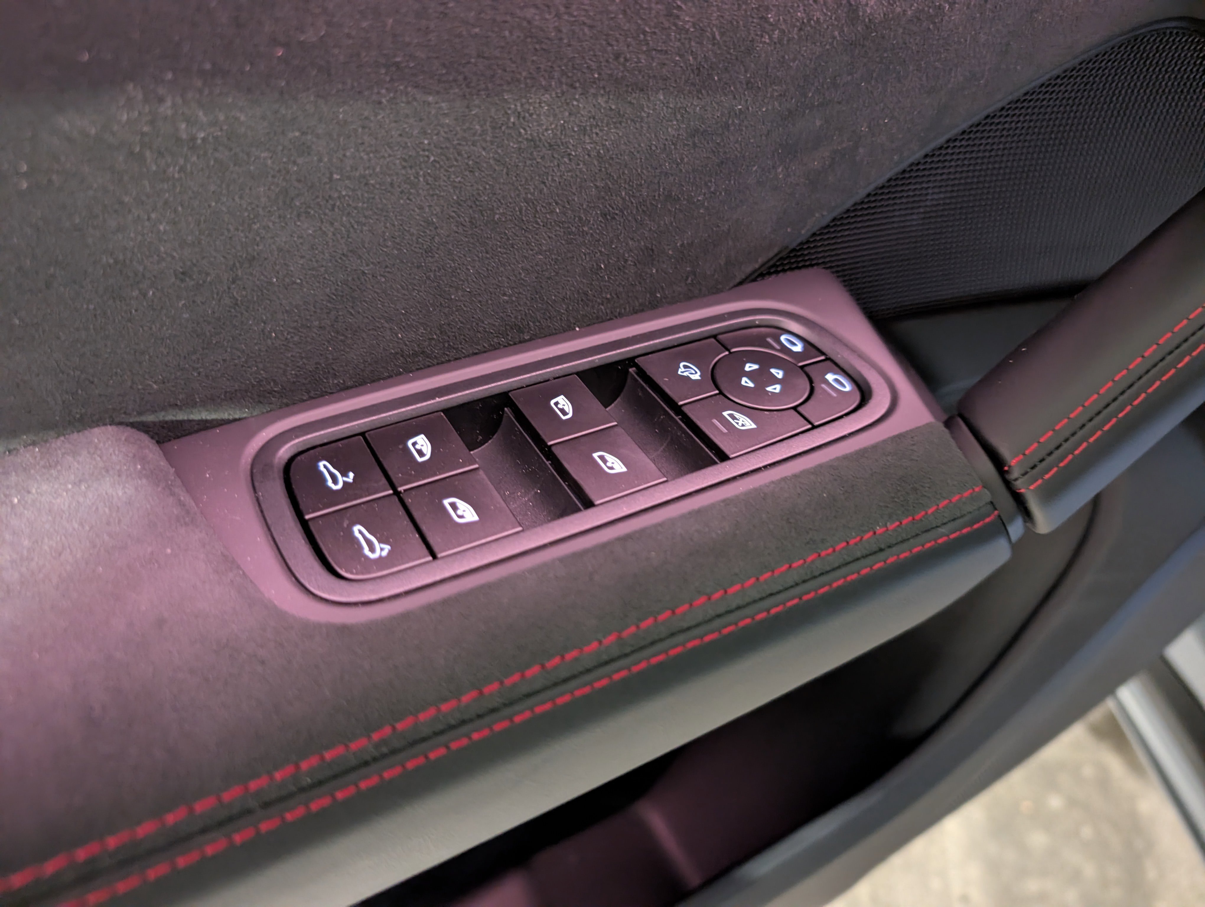 New 2026 Porsche Cayenne GTS AWD/4WD image 21
