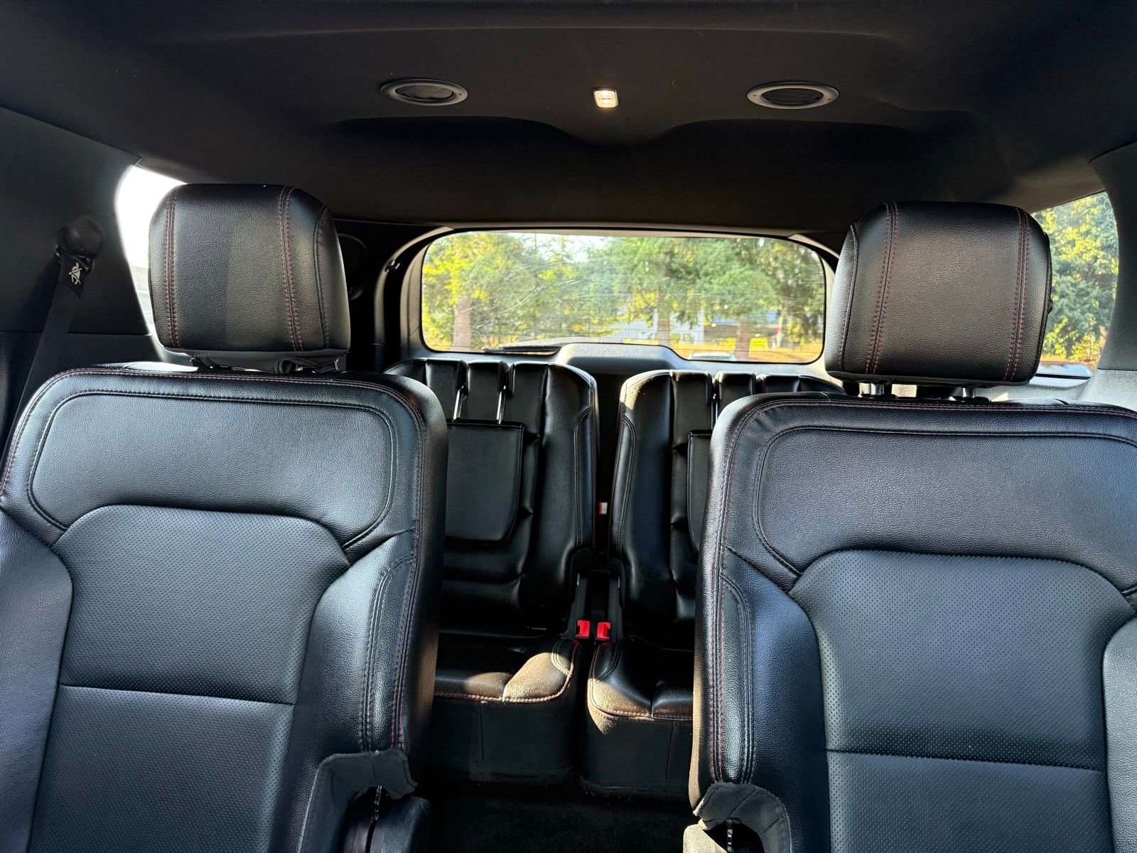 Used 2018 Ford Explorer Sport AWD/4WD image 38