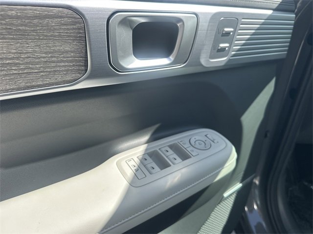 Used 2024 Hyundai Santa Fe Calligraphy image 21