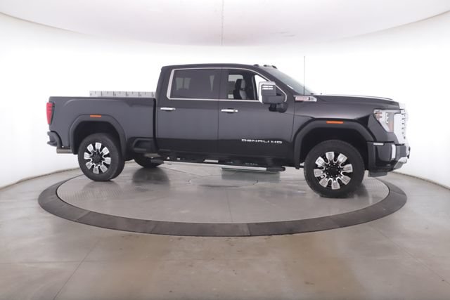 Used 2024 GMC Sierra 2500 Denali w/ Denali Reserve Package AWD/4WD image 12