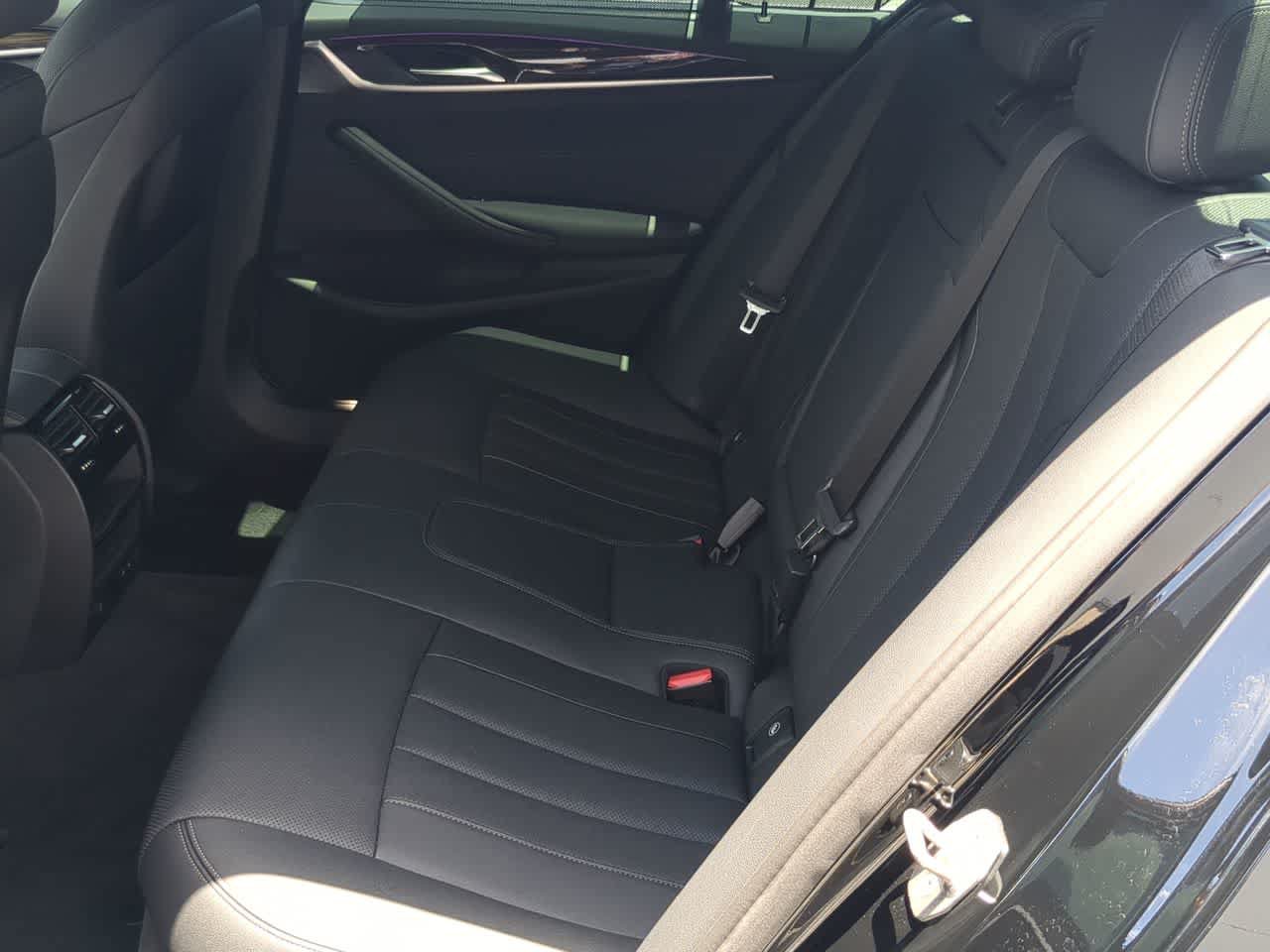 Used 2022 BMW 530i w/ M Sport Package RWD image 20
