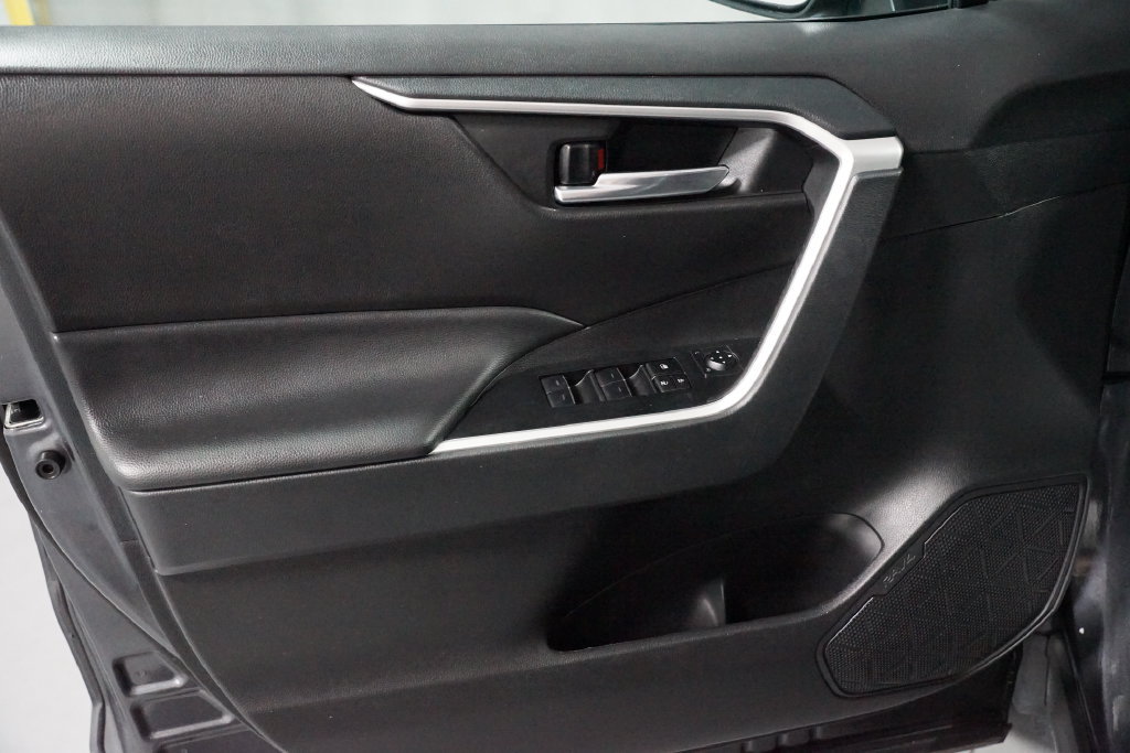 Certified 2024 Toyota RAV4 XLE FWD image 30