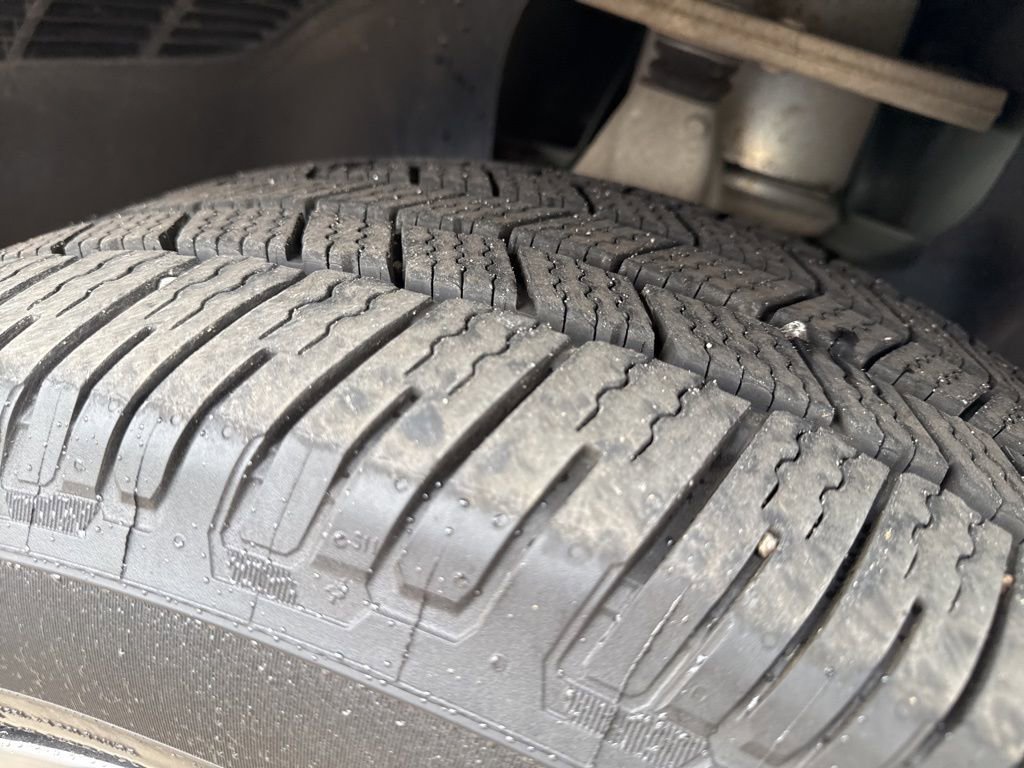 Used 2023 Rivian R1T Adventure image 27