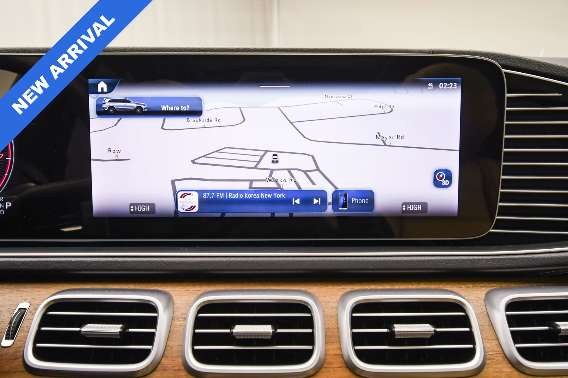 Used 2025 Mercedes-Benz GLS 450 4MATIC image 43