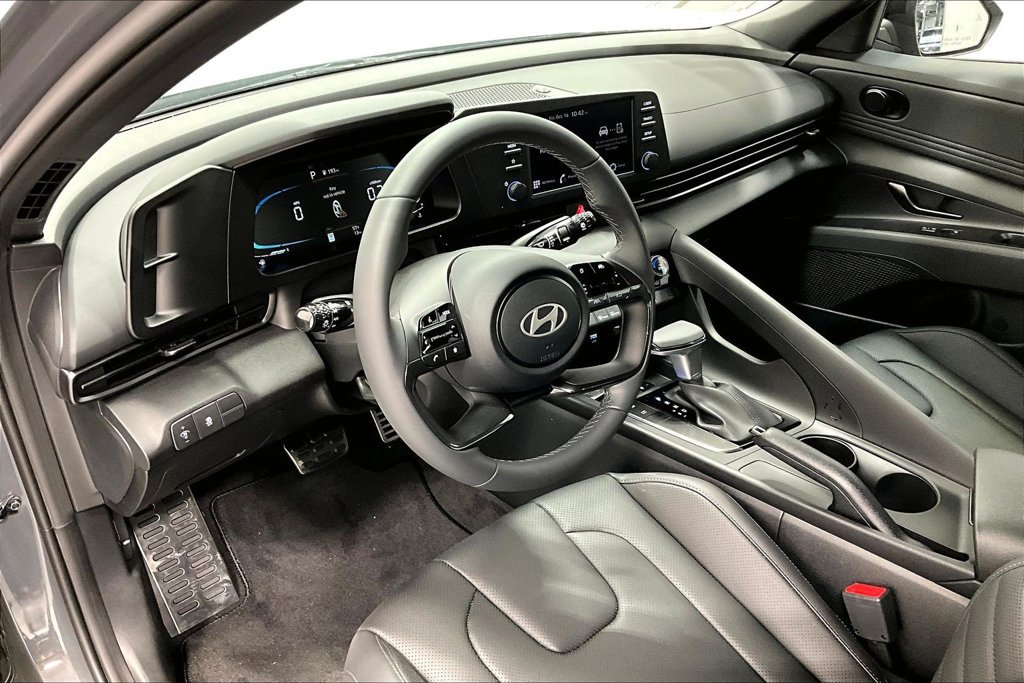 New 2026 Hyundai Elantra SEL Sport FWD image 20