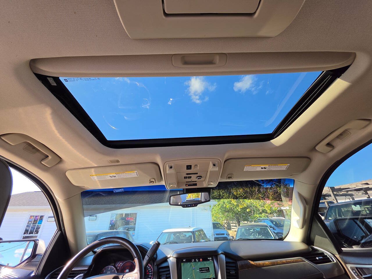 Used 2015 GMC Yukon Denali w/ Touring Package AWD/4WD image 46