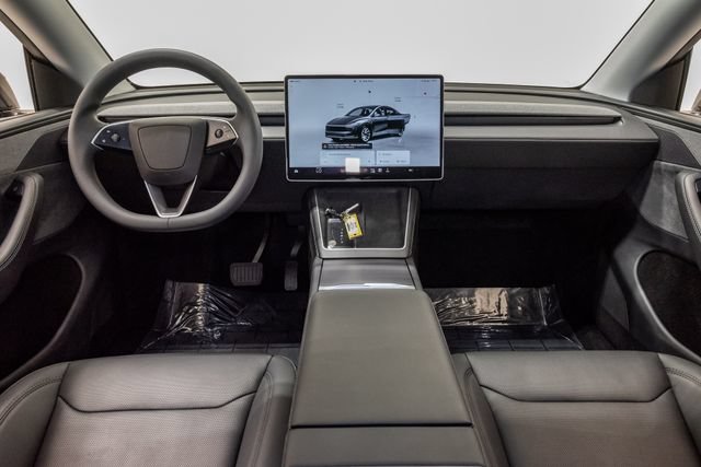 Used 2026 Tesla Model Y AWD image 23