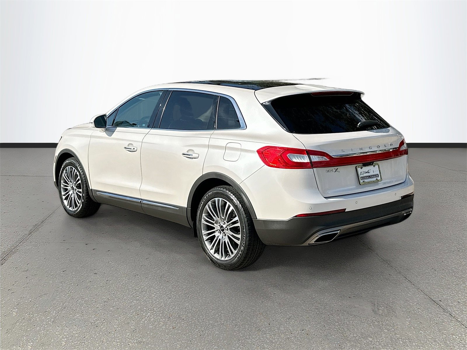 Used 2018 Lincoln MKX Reserve w/ Lincoln MKX Climate Package image 5