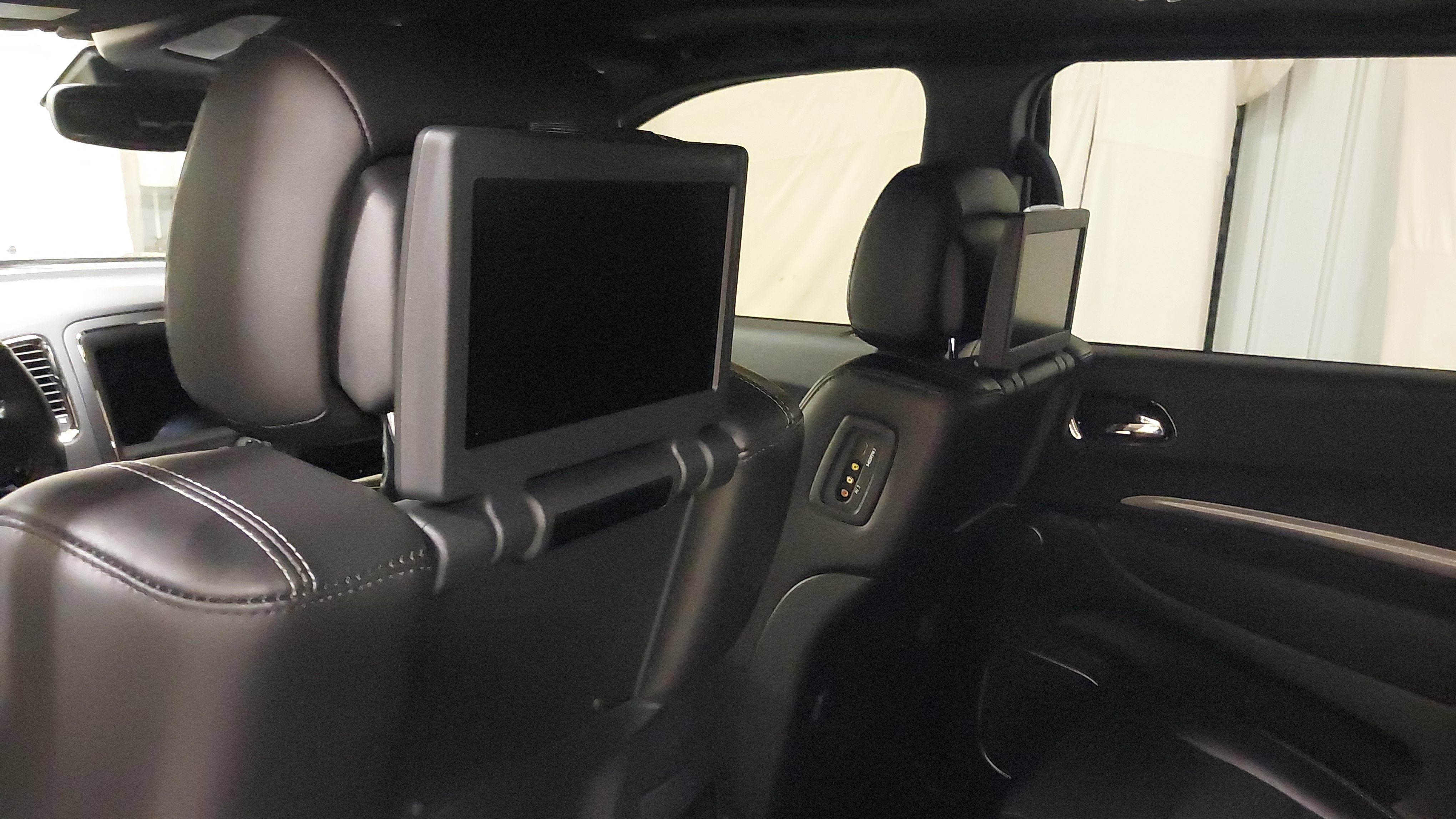 Used 2019 Dodge Durango R/T w/ Technology Group AWD/4WD image 40