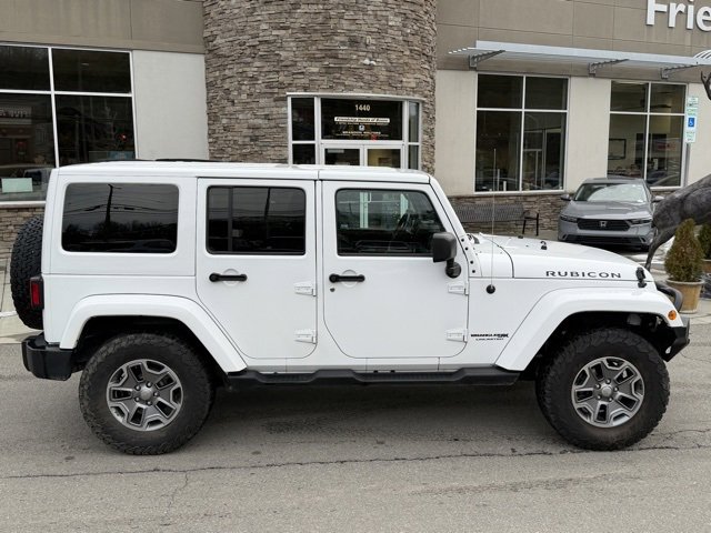 Used 2018 Jeep Wrangler Unlimited Rubicon w/ Connectivity Group image 4