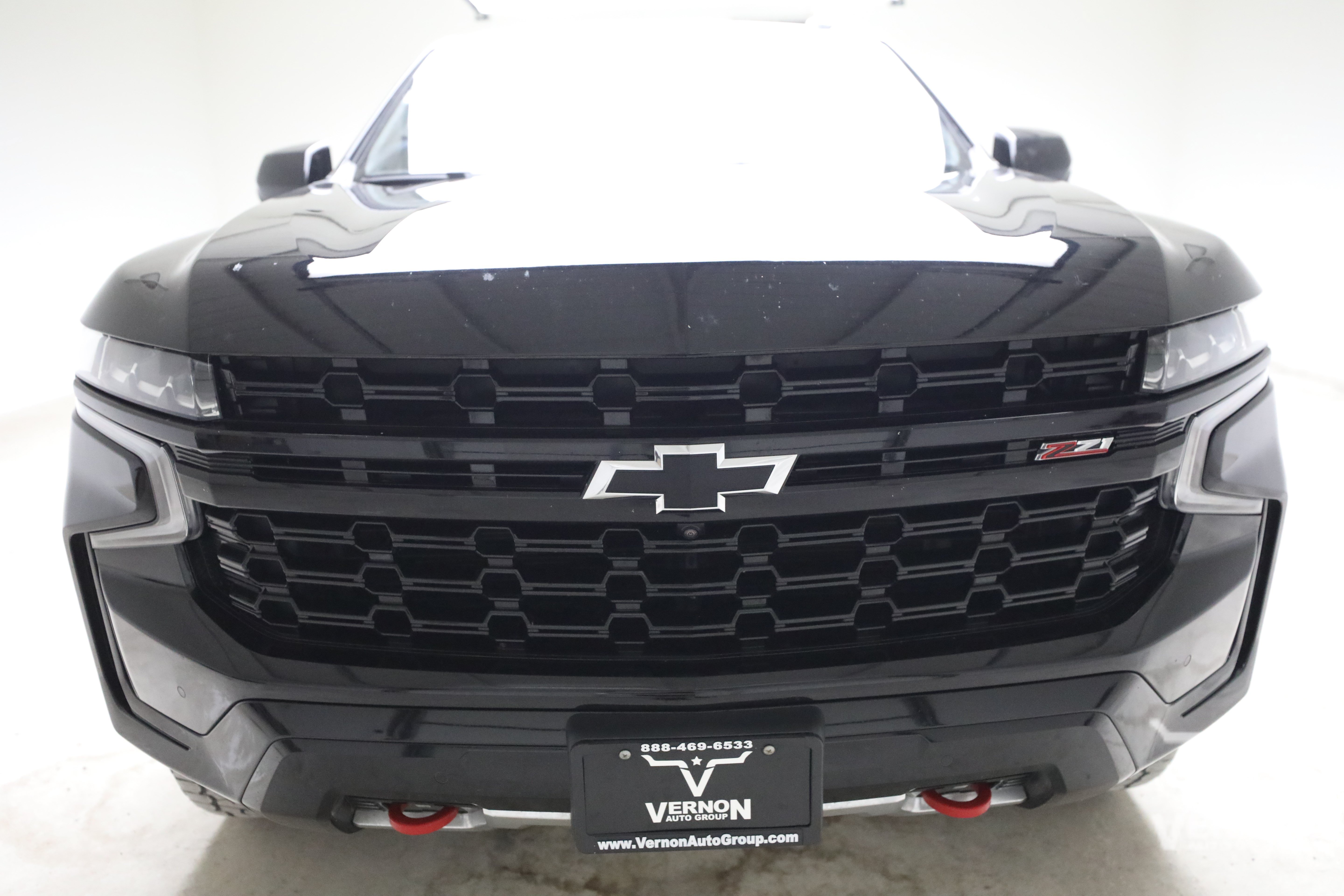 Used 2023 Chevrolet Tahoe Z71 w/ Z71 Off-Road Package AWD/4WD image 8