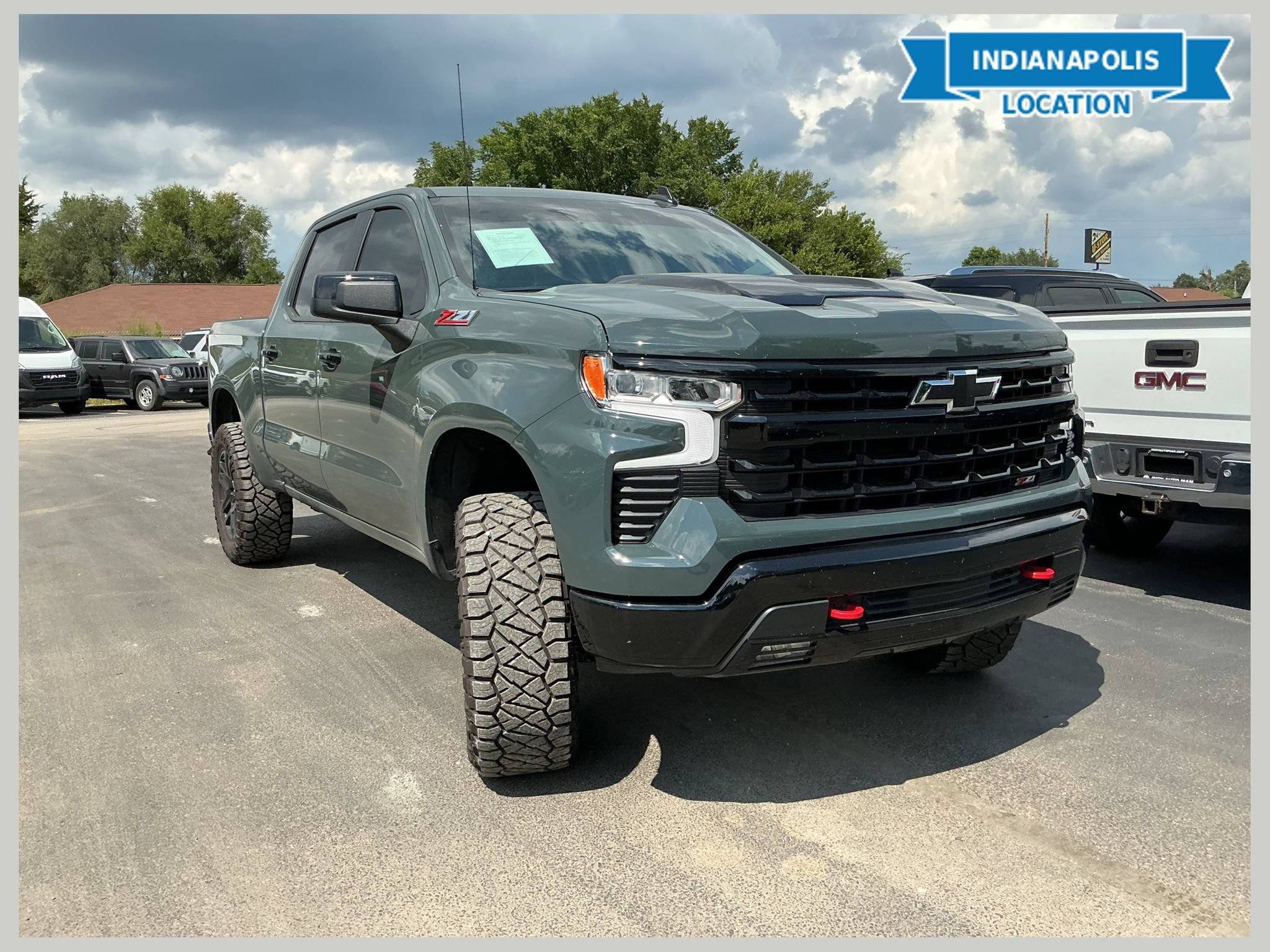 Used 2026 Chevrolet Silverado 1500 LT Trail Boss w/ Convenience Package II AWD/4WD image 1