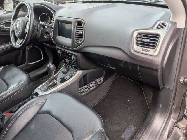 Certified 2018 Jeep Compass Latitude image 33