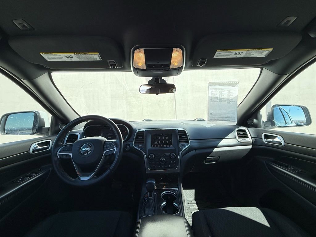 Used 2021 Jeep Grand Cherokee Laredo image 6