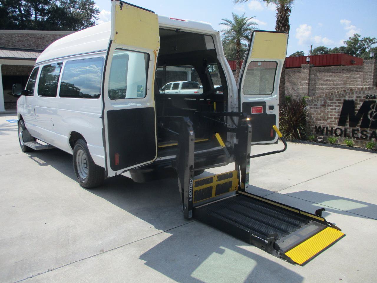 Used 2013 Ford E-250 and Econoline 250 Extended w/ PWR Group