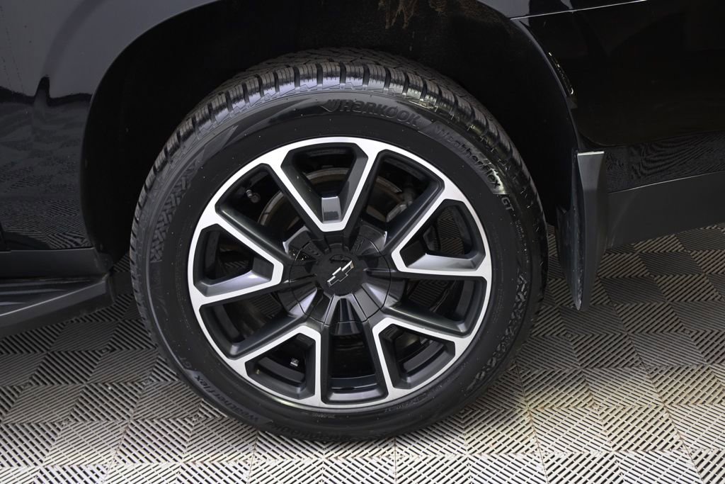 Used 2023 Chevrolet Suburban RST w/ Luxury Package AWD/4WD image 20