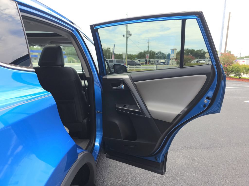 Used 2016 Toyota RAV4 Limited FWD image 15