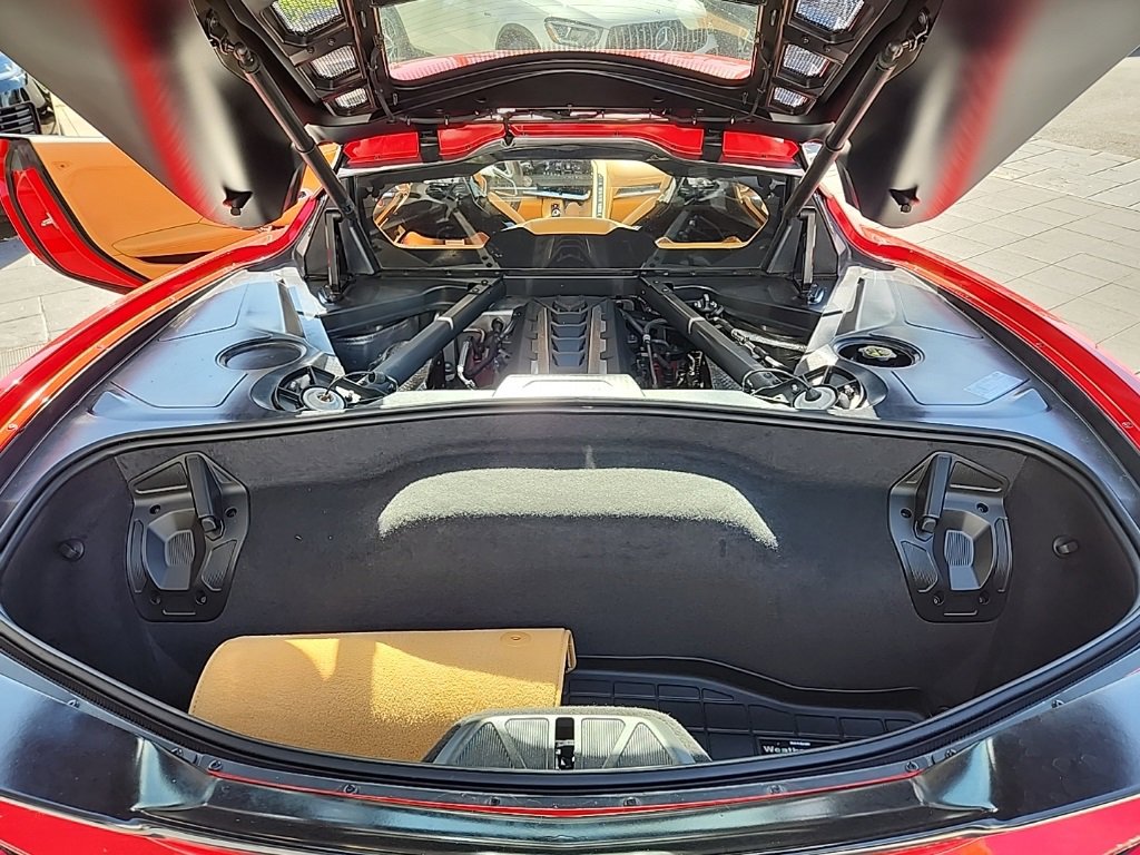 Used 2020 Chevrolet Corvette Stingray Premium Cpe w/ 3LT Preferred Equipment Group image 19