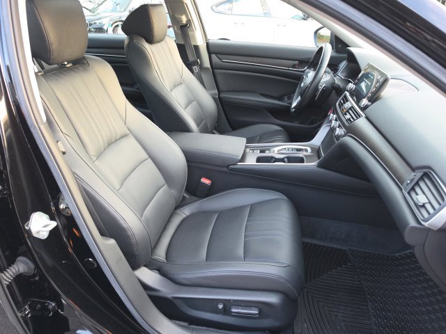 Used 2022 Honda Accord Touring image 17