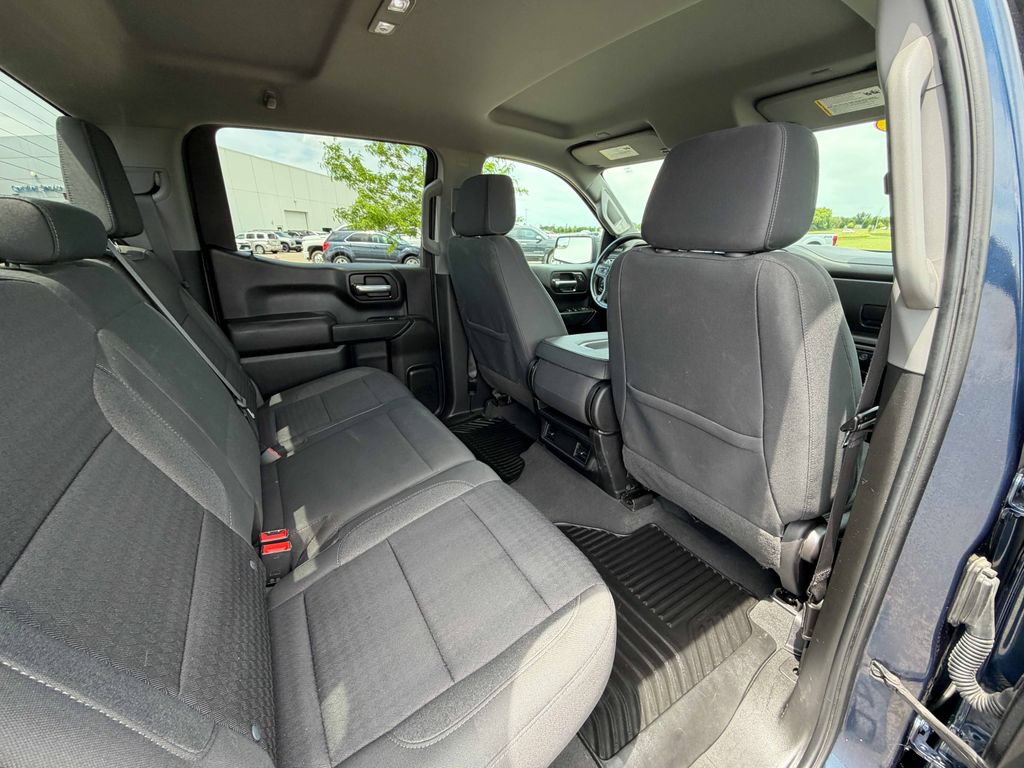 Used 2023 Chevrolet Silverado 1500 Custom AWD/4WD image 23
