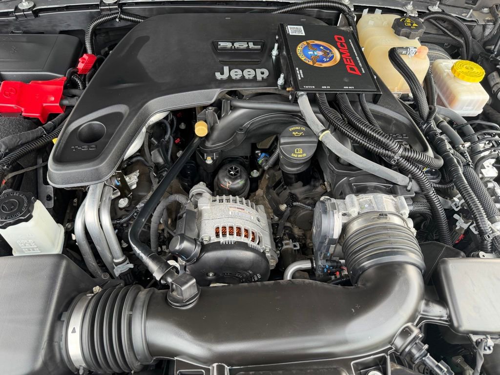 Used 2019 Jeep Wrangler Unlimited Rubicon image 31