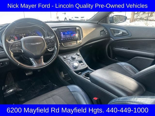 Used 2015 Chrysler 200 S image 18