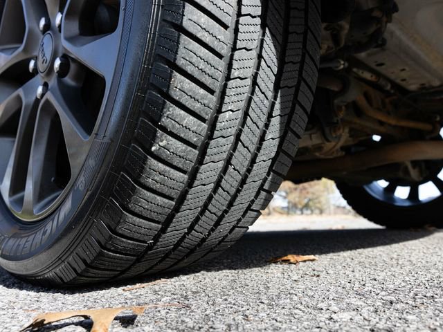 Used 2016 Jeep Grand Cherokee Limited 75th Anniversary image 77