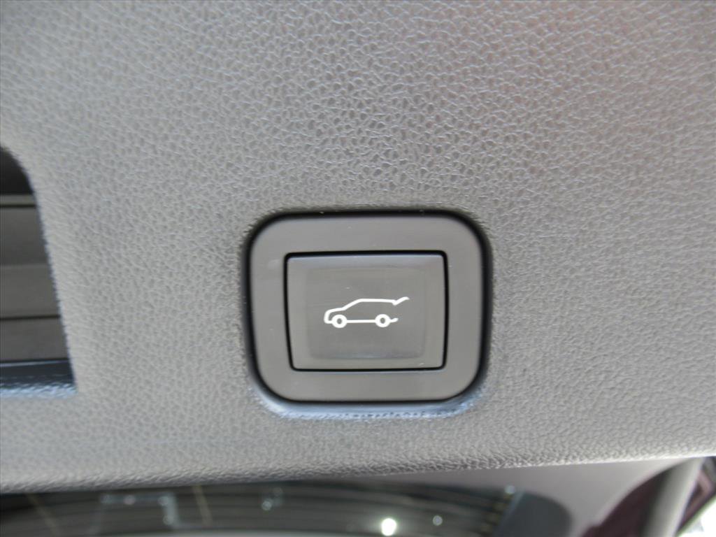 Used 2025 Buick Enclave Avenir w/ Super Cruise Package AWD/4WD image 33