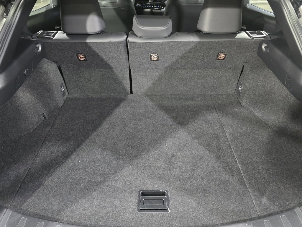 Used 2023 Lexus UX 250h FWD image 29