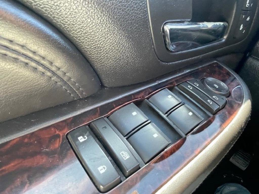 Used 2007 GMC Yukon XL Denali image 10