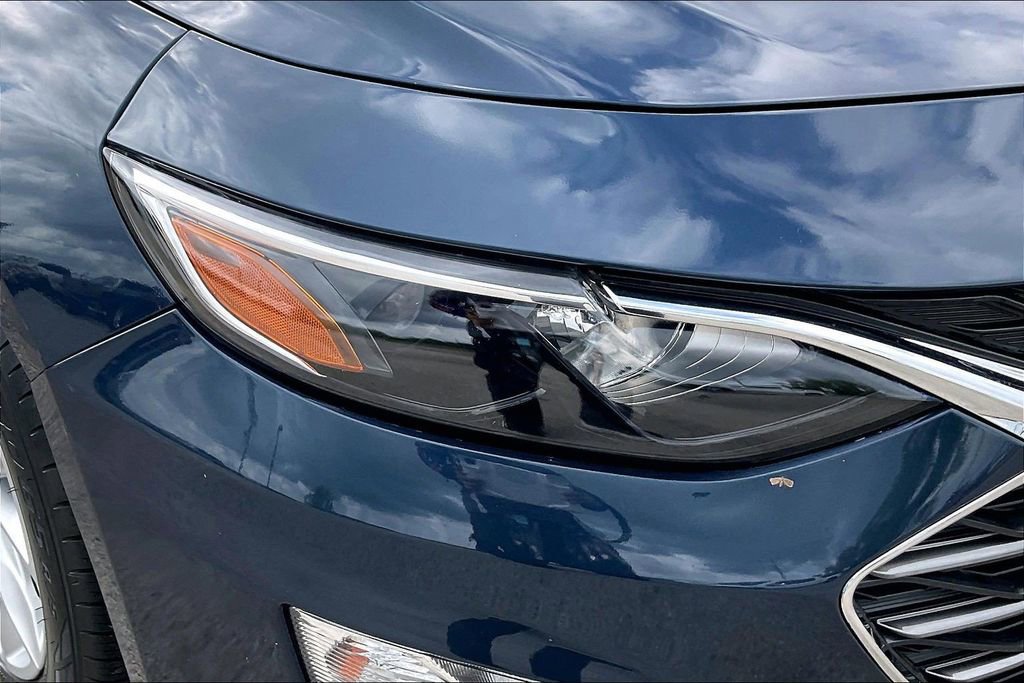 Used 2022 Chevrolet Malibu LT FWD image 33