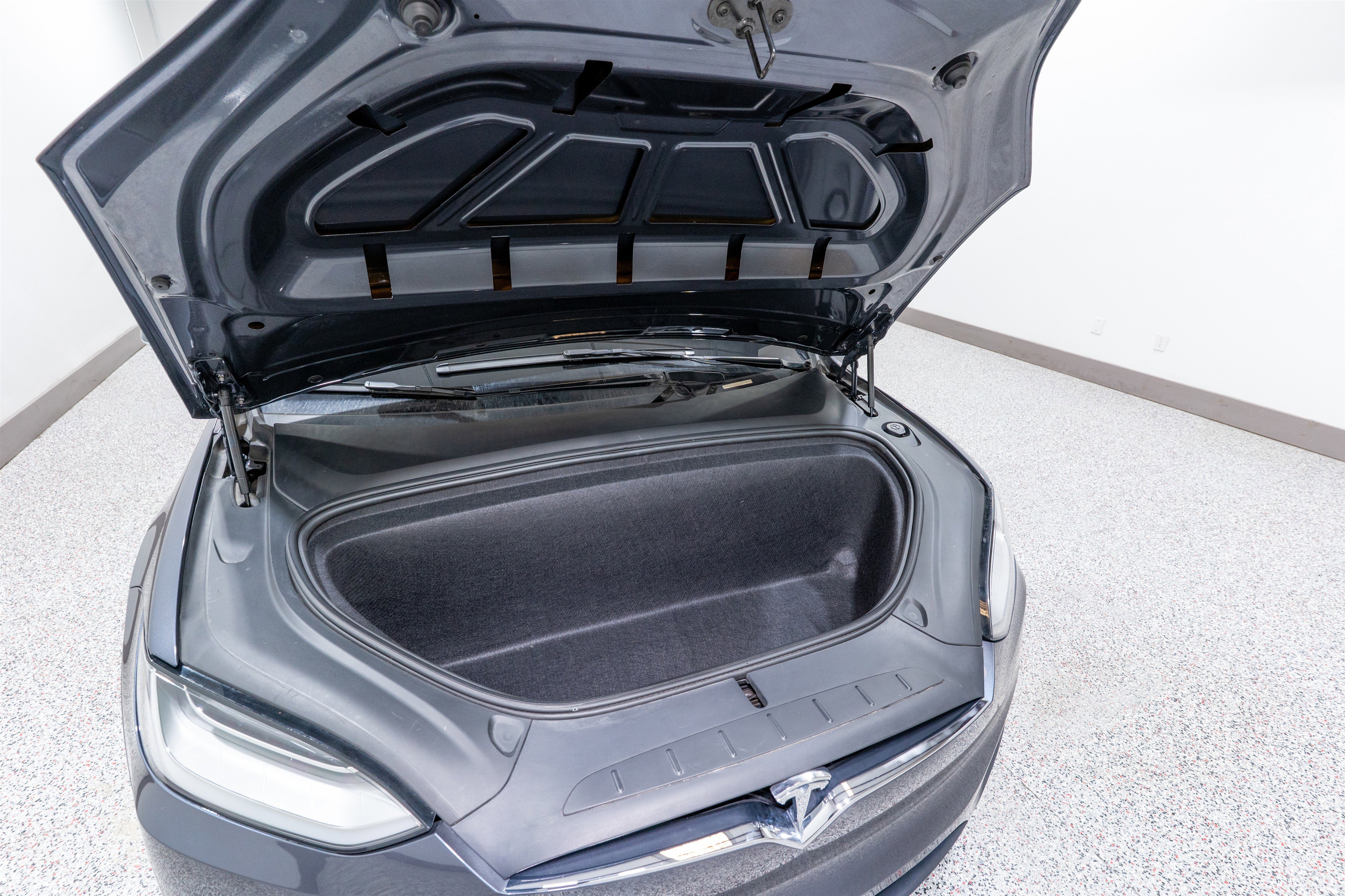 Used 2020 Tesla Model X Long Range image 31