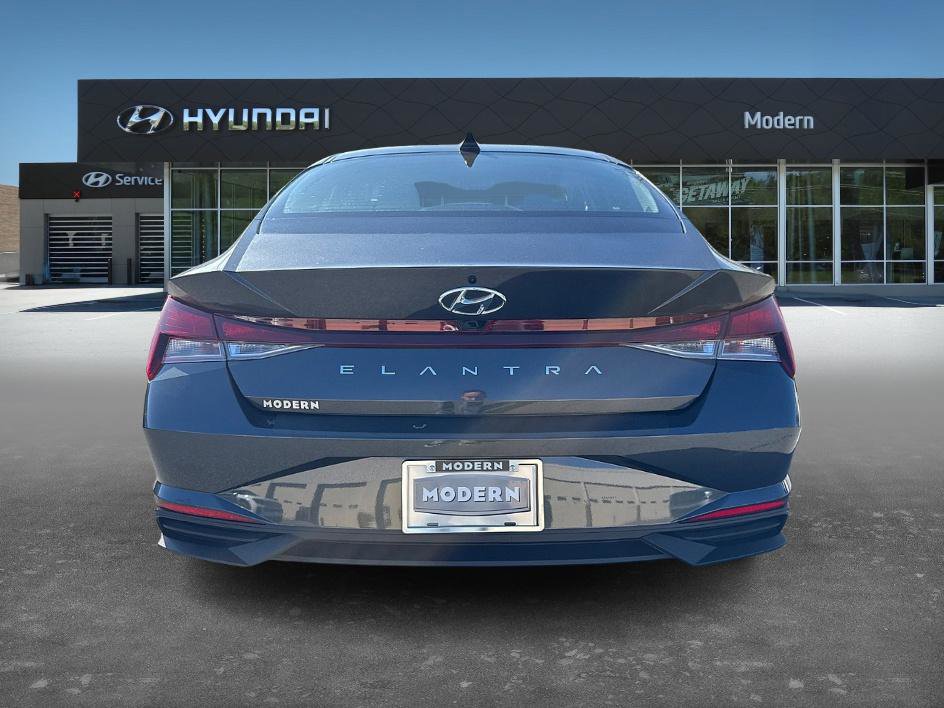Certified 2023 Hyundai Elantra SEL w/ Convenience Package image 5