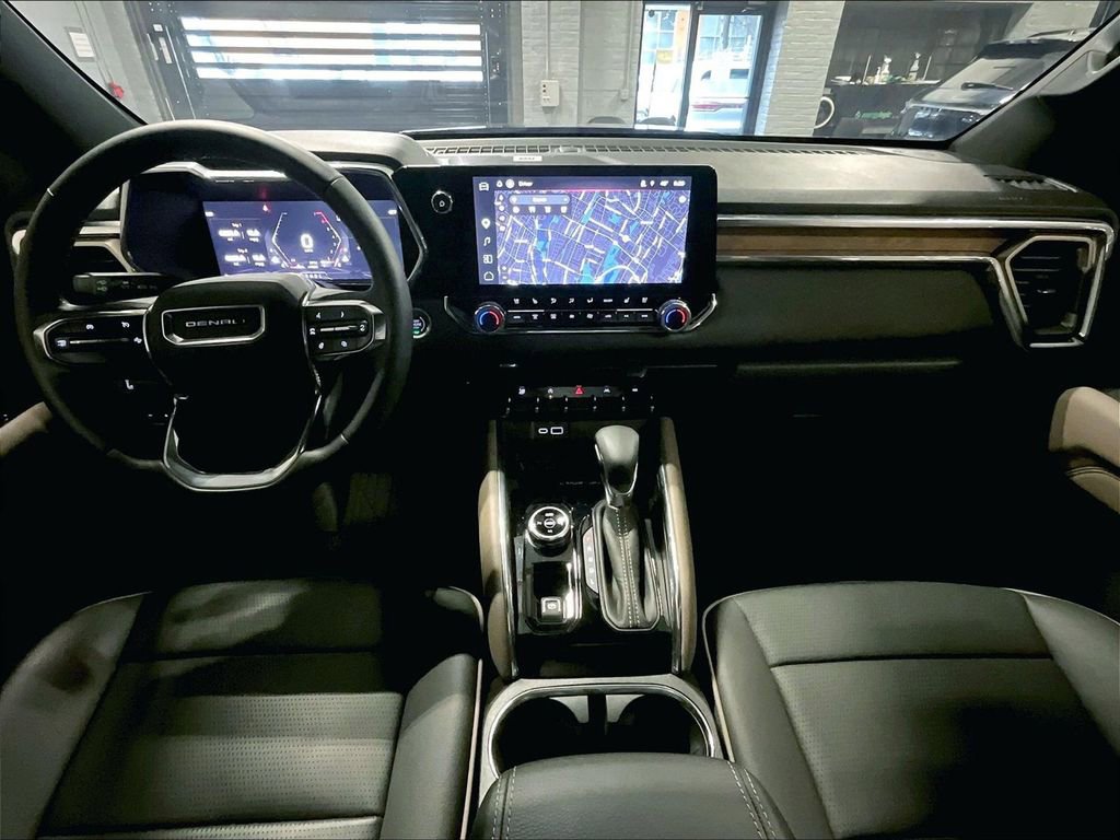 Used 2025 GMC Canyon Denali w/ LPO, Denali Black Edition image 18