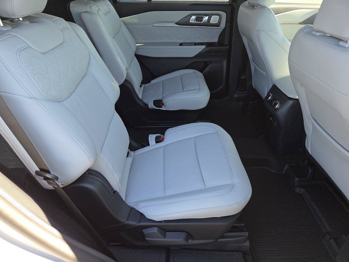 New 2027 Ford Explorer Platinum w/ LUX Leather Package AWD/4WD image 22