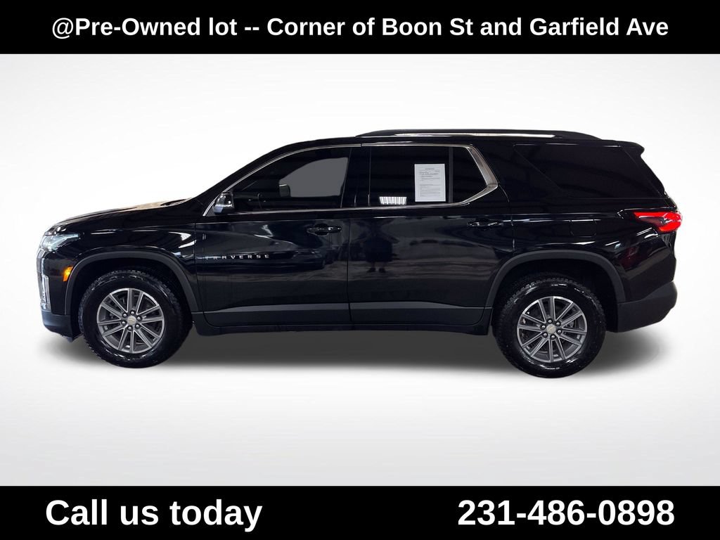 Used 2022 Chevrolet Traverse LT w/ LPO, Floor Liner Package AWD/4WD image 2