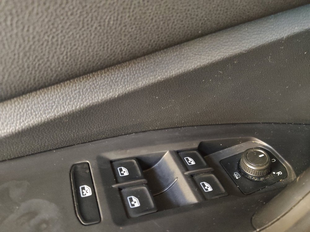 Used 2019 Volkswagen Jetta FWD image 27