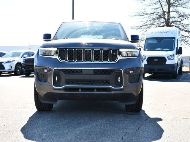 Used 2021 Jeep Grand Cherokee L Overland w/ Advanced Protech Group III image 2