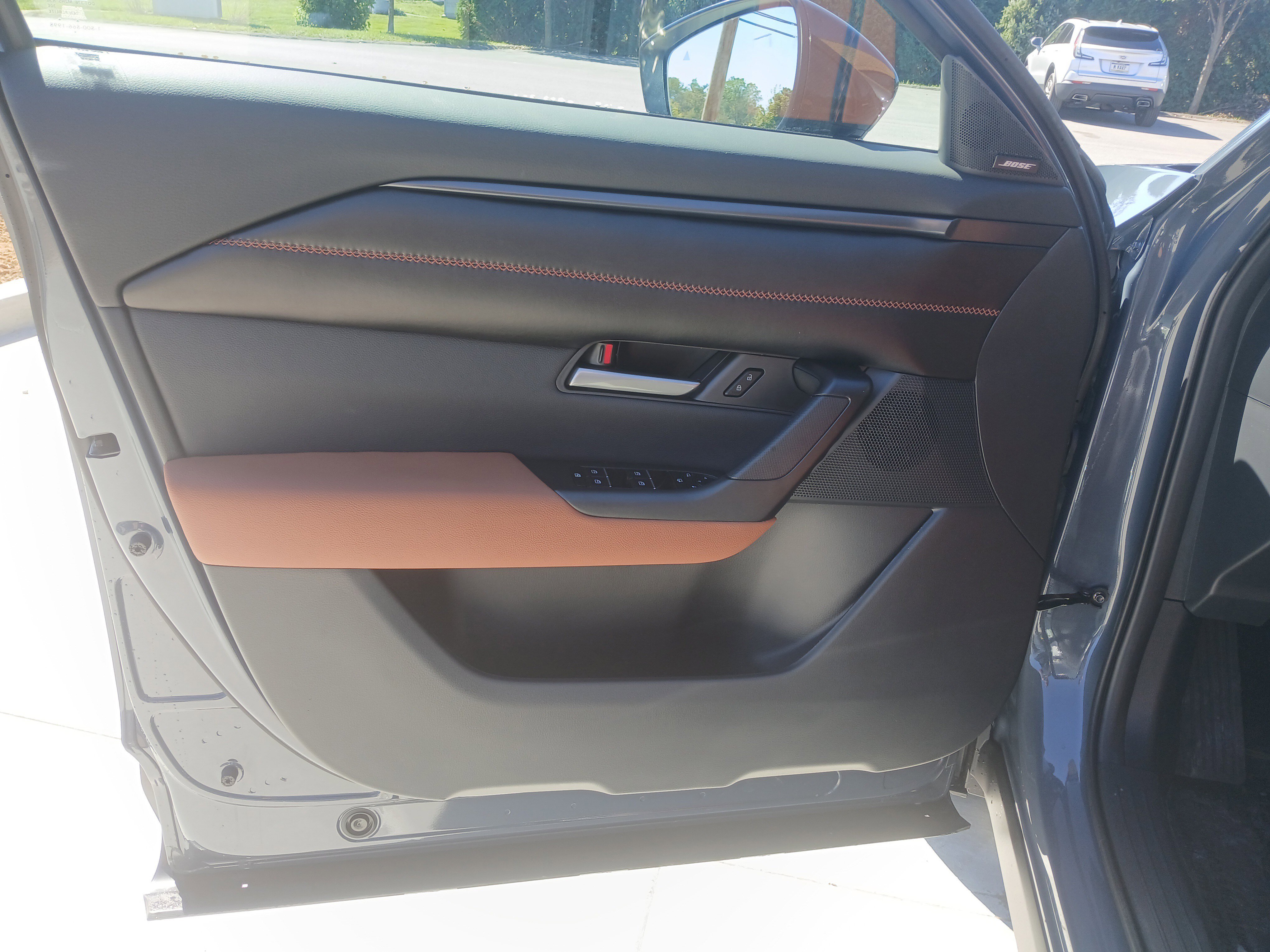 New 2025 MAZDA CX-50 AWD 2.5 Turbo w/ Premium Pkg image 15