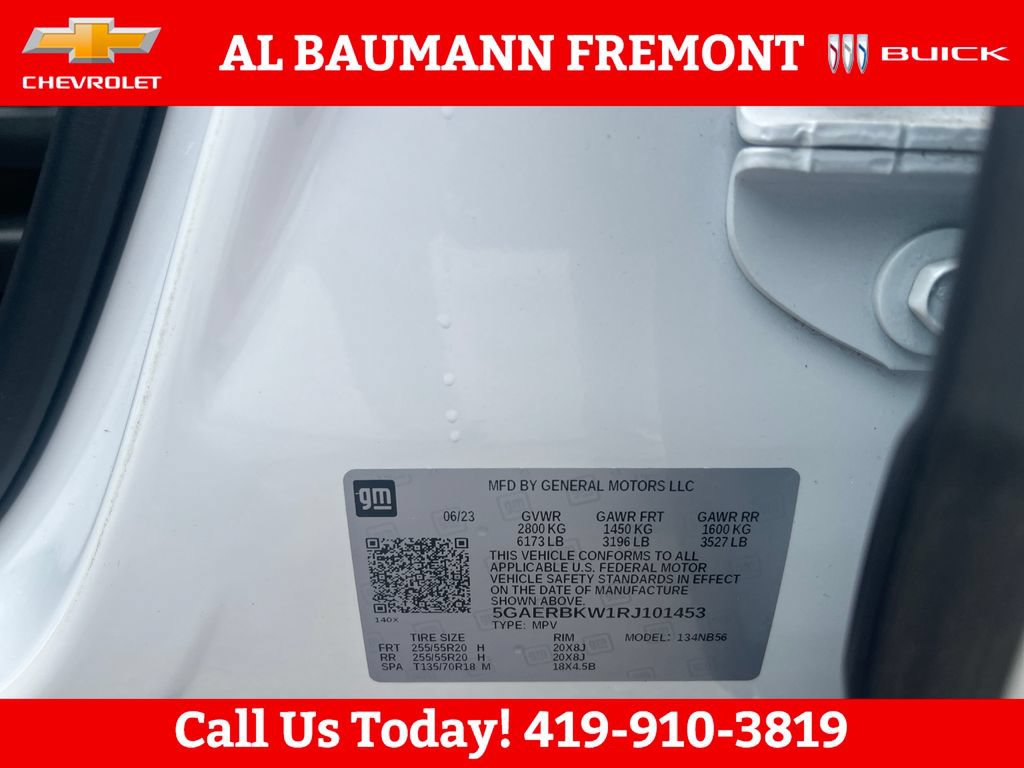 Used 2024 Buick Enclave Essence w/ Sport Touring Edition FWD image 30