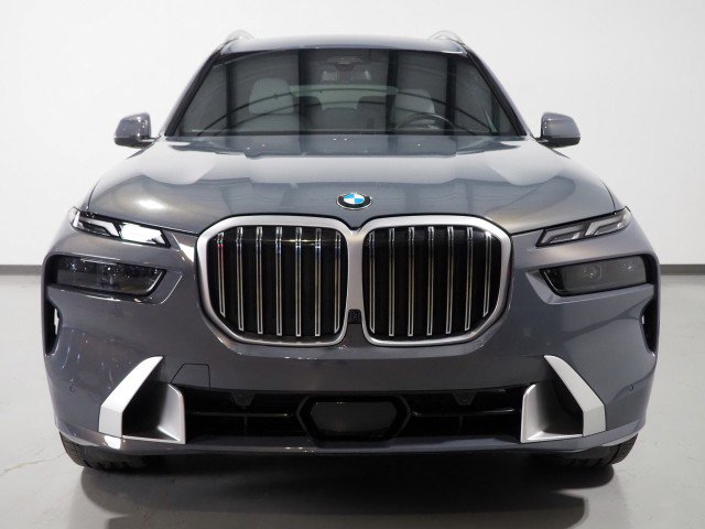 Used 2024 BMW X7 xDrive40i image 68