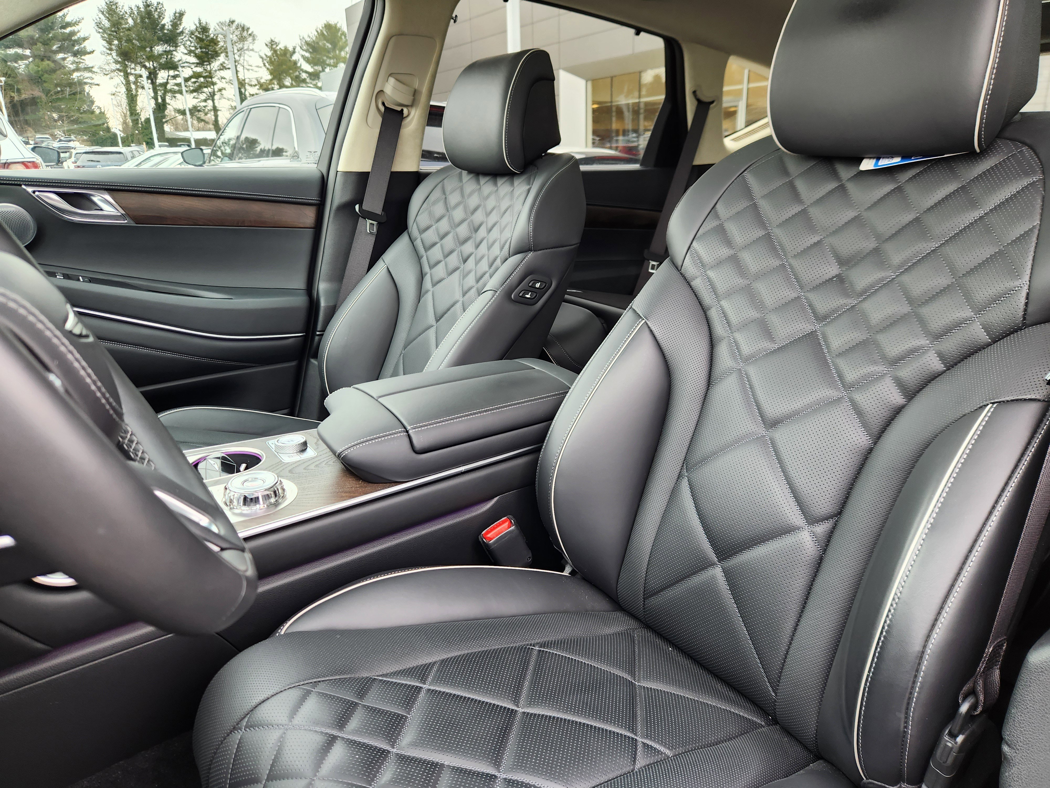 Used 2025 Genesis GV80 3.5T Prestige image 7