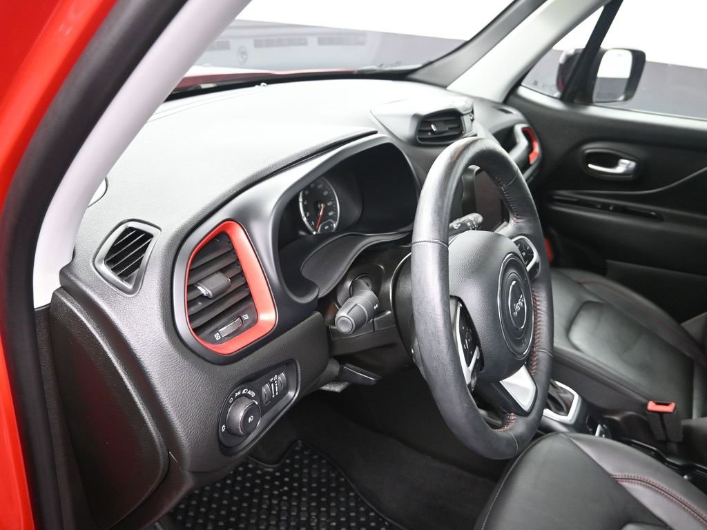 Used 2023 Jeep Renegade Trailhawk w/ Sun/Sound Group image 12