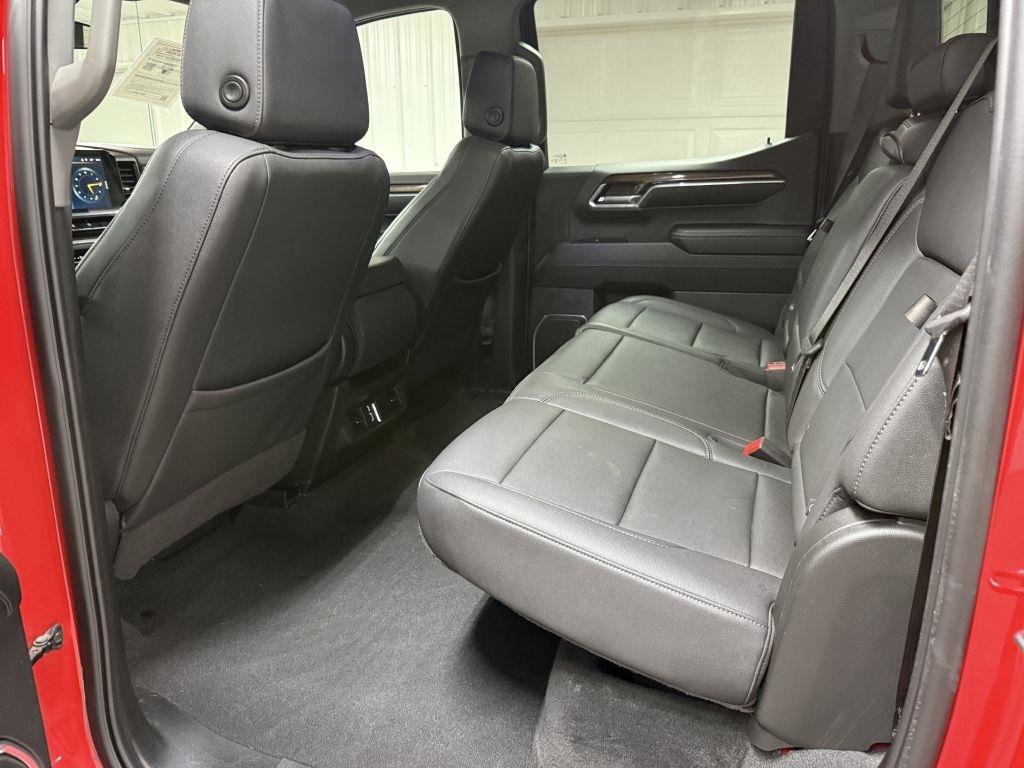 Used 2024 Chevrolet Silverado 1500 LT w/ Z71 Off-Road Package image 27