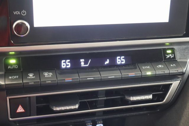 Used 2025 Toyota Camry LE FWD image 19