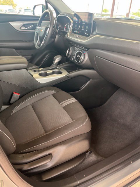Used 2026 Chevrolet Blazer LT FWD image 10