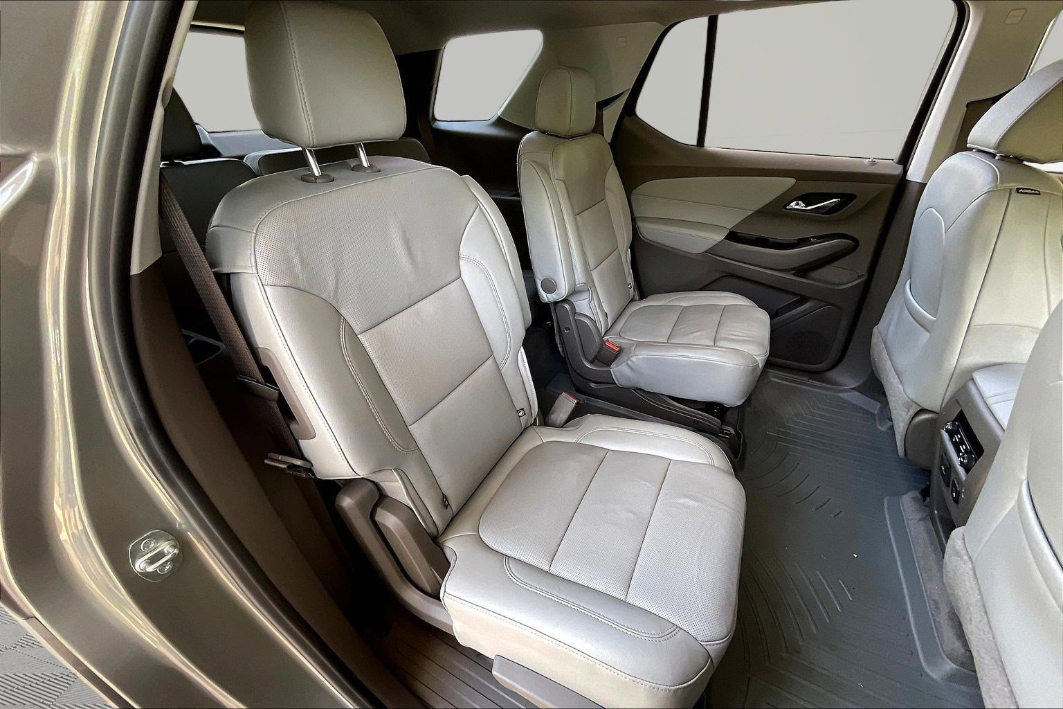 Used 2019 Chevrolet Traverse Premier AWD/4WD image 24