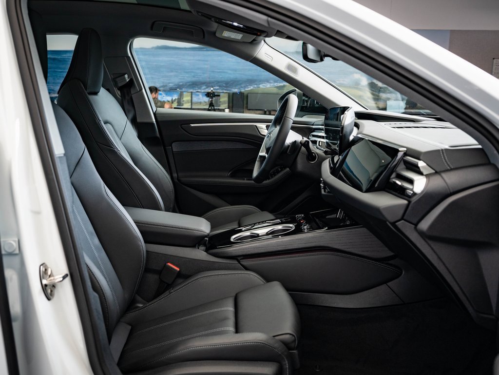 New 2026 Audi A6 Premium Plus image 26