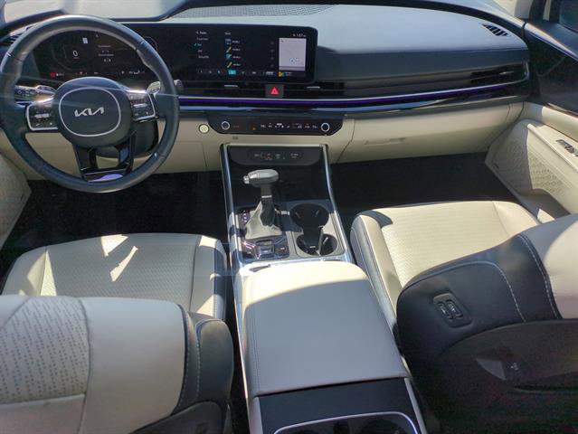 Used 2025 Kia Carnival SX Prestige image 22